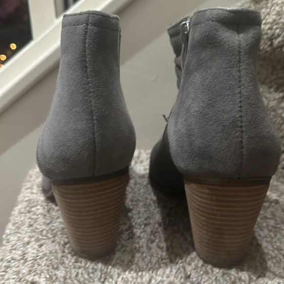 Franco Sarto Domino Ankle Boots Suede Leather
Block Heel Gray Sz 7 - Picture 3 of 9